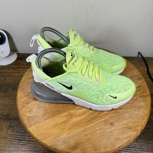 Nike Air Max 270 Women's Size 7 Barely Volt Shoes Sneakers CI9909-700